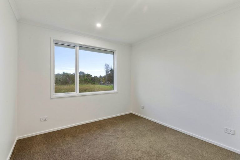 Photo of property in 35 Weka Street, Mangawhai, 0505