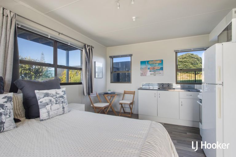 Photo of property in 287 Seaforth Road, Waihi Beach, 3611