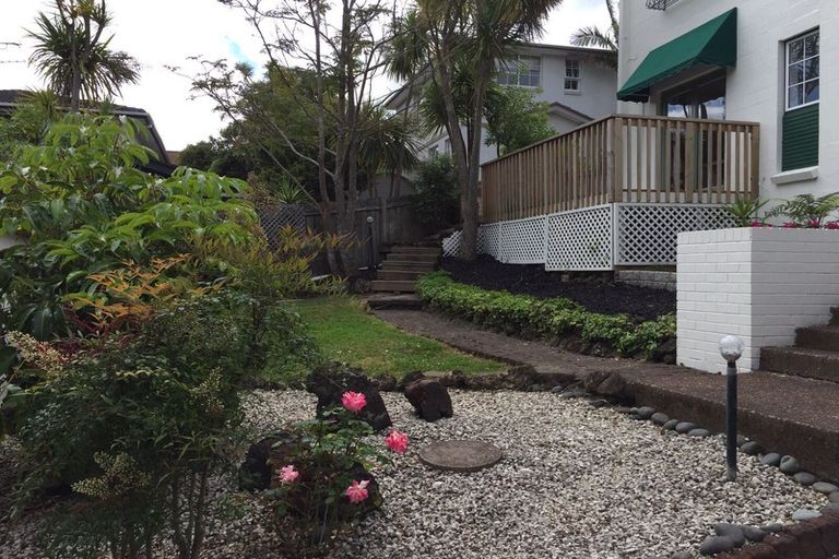Photo of property in 3/26a Penning Road, Castor Bay, Auckland, 0620