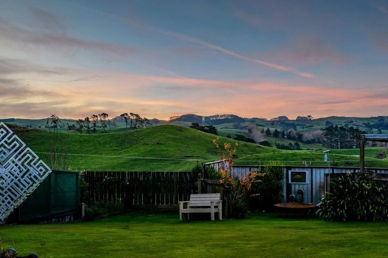 Photo of property in 201 Lincoln Road, Inglewood, 4389