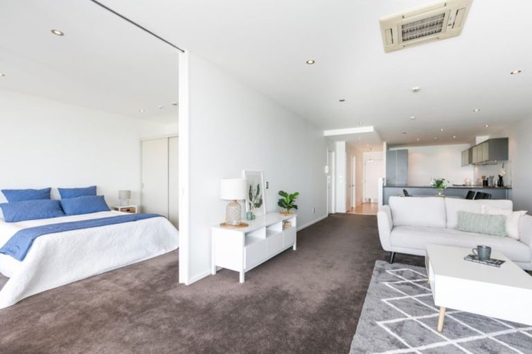 Photo of property in 403/7 Humber Street, Pandora, Napier, 4110