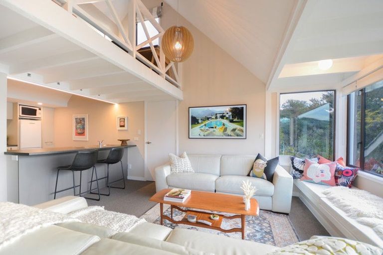 Photo of property in 32 Onuku Road, Akaroa, 7520