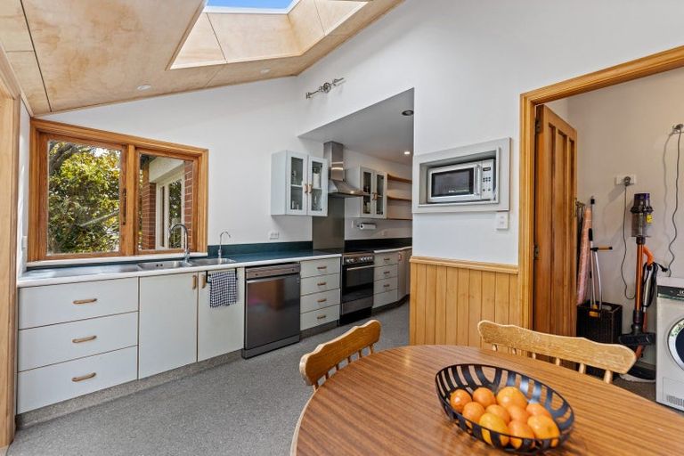 Photo of property in 8 Bangor Terrace, Kew, Dunedin, 9012