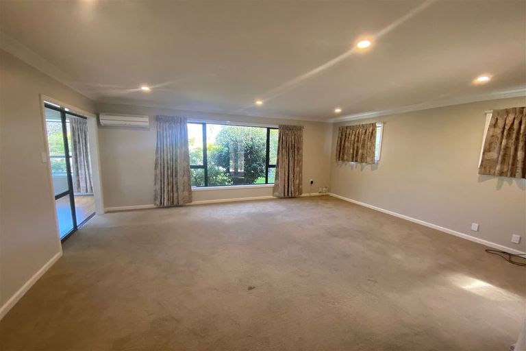 Photo of property in 15 Greers Road, Ilam, Christchurch, 8041