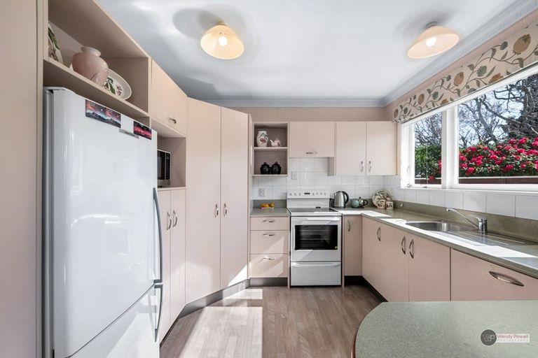 Photo of property in 7 Earlston Grove, Avalon, Lower Hutt, 5011