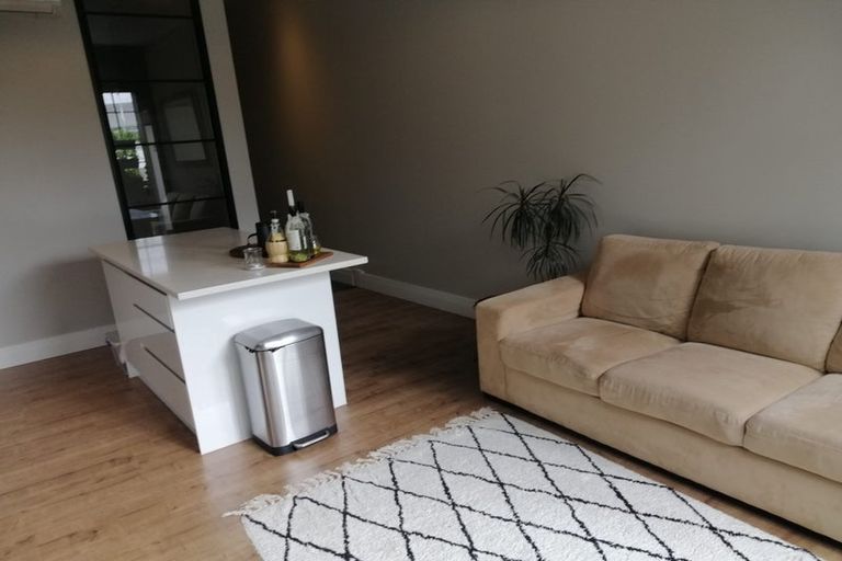 Photo of property in 1/143 Great South Road, Papakura, 2110