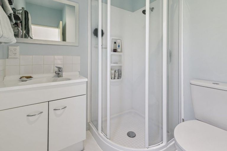 Photo of property in 7 Selkirk Way, Karori, Wellington, 6012