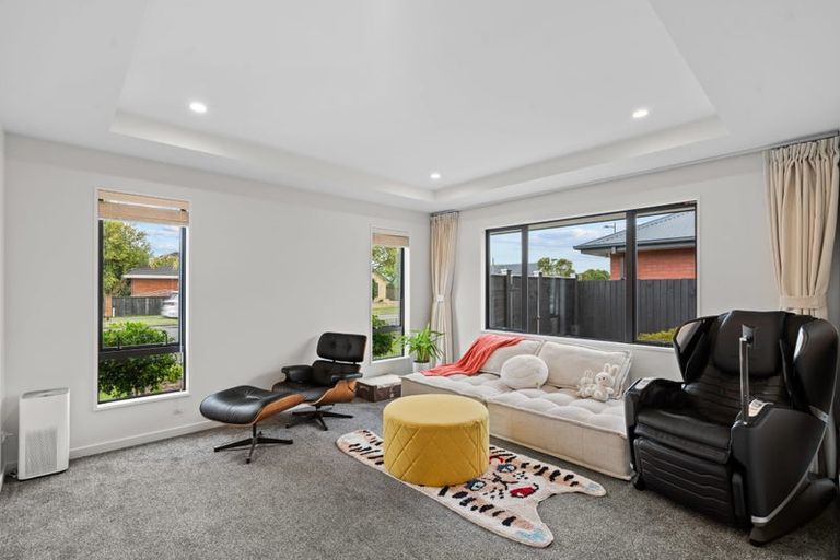 Photo of property in 87 Whincops Road, Halswell, Christchurch, 8025