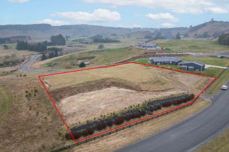 Photo of property in 6 Olsen Place, Kinloch, 3385