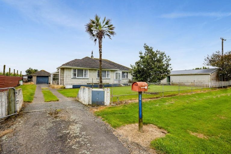 Photo of property in 239 Tawhiti Road, Hawera, 4672