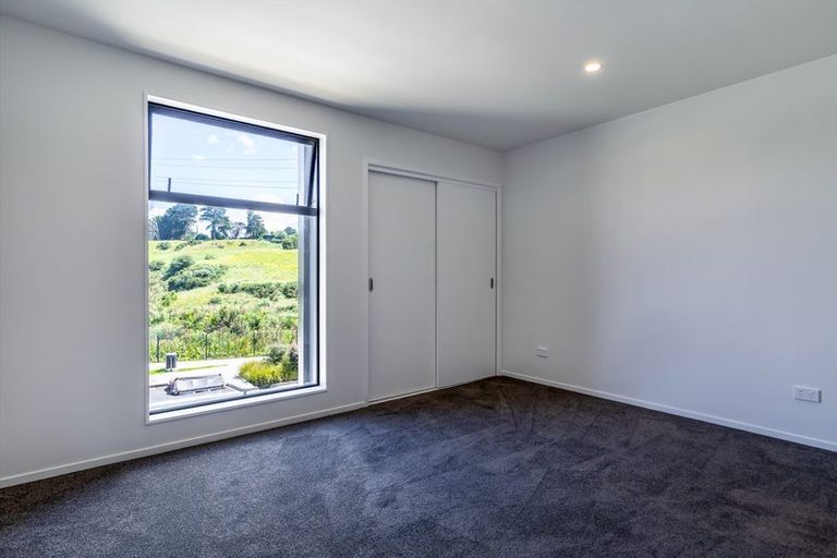 Photo of property in 12 Tuputupu Drive, Kumeu, 0810