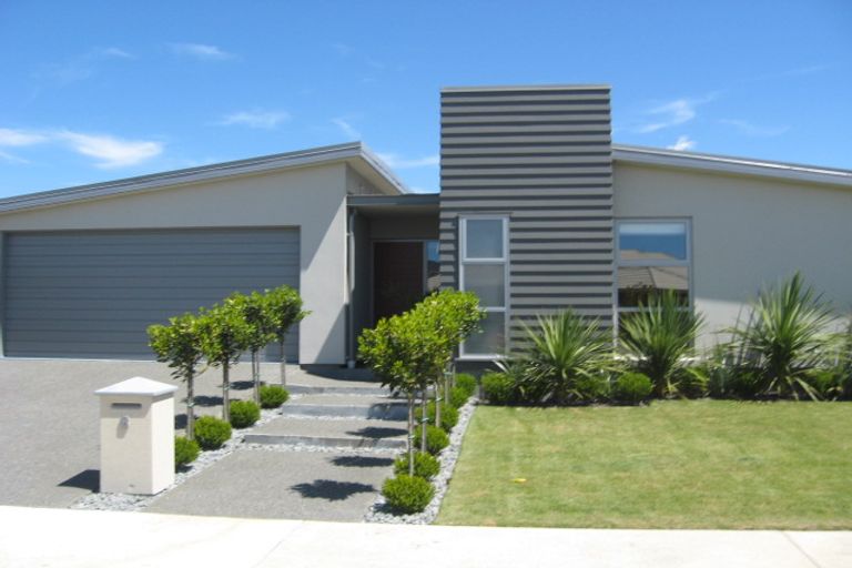 Photo of property in 8 Wagner Crescent, Northwood, Christchurch, 8051