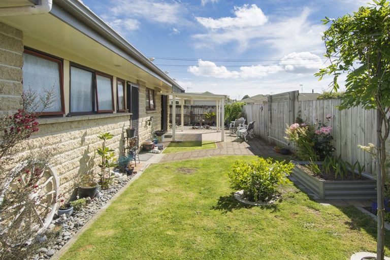 Photo of property in 17a Pemberton Crescent, Greerton, Tauranga, 3112