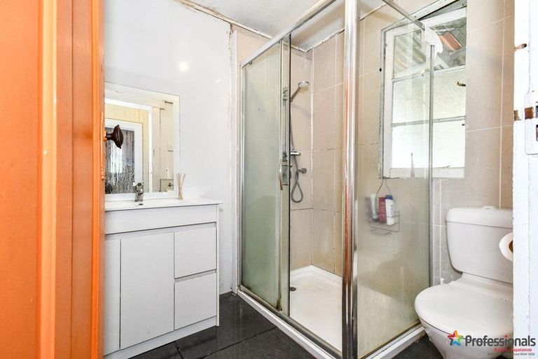 Photo of property in 52 Hokonui Road, Otahuhu, Auckland, 1062