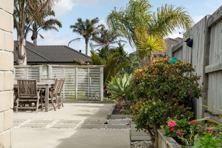Photo of property in 4 Horokaka Place, Papamoa Beach, Papamoa, 3118