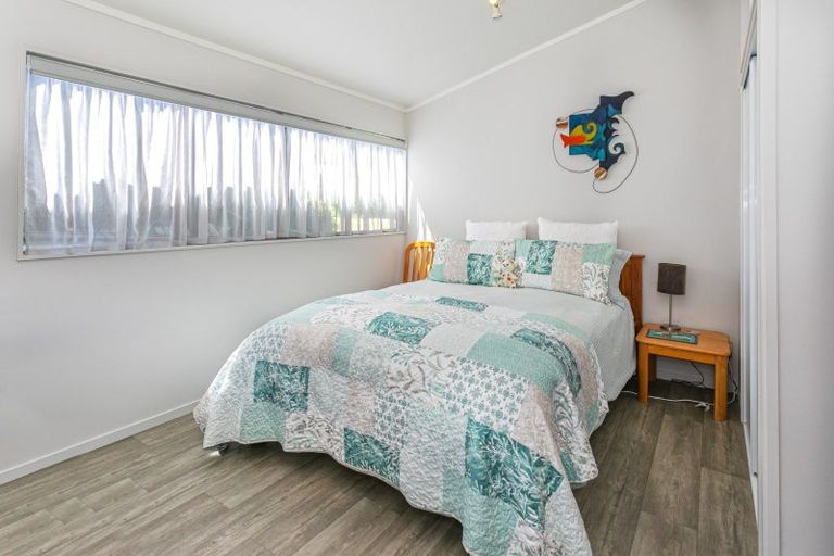 Photo of property in 33 Orua Lane, Hot Water Beach, Whitianga, 3591