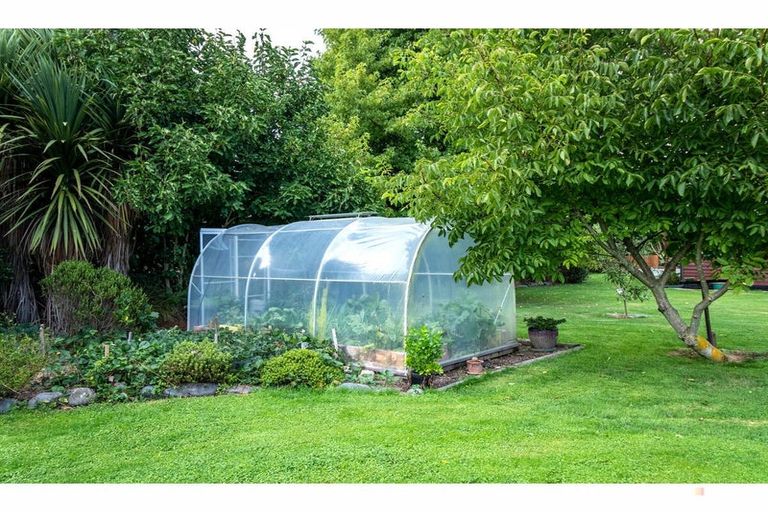 Photo of property in 33 Burdon Road, Woodbury, Geraldine, 7991