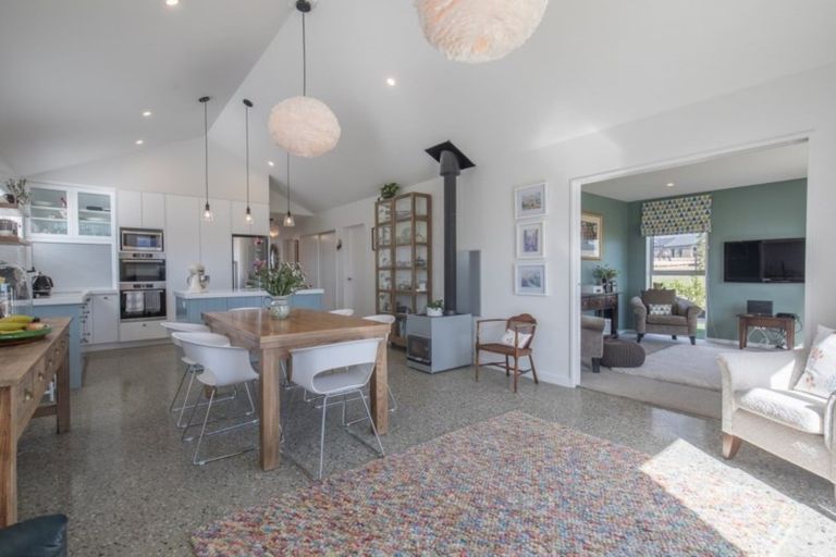 Photo of property in 24 Rocklands Court, Wanaka, 9305