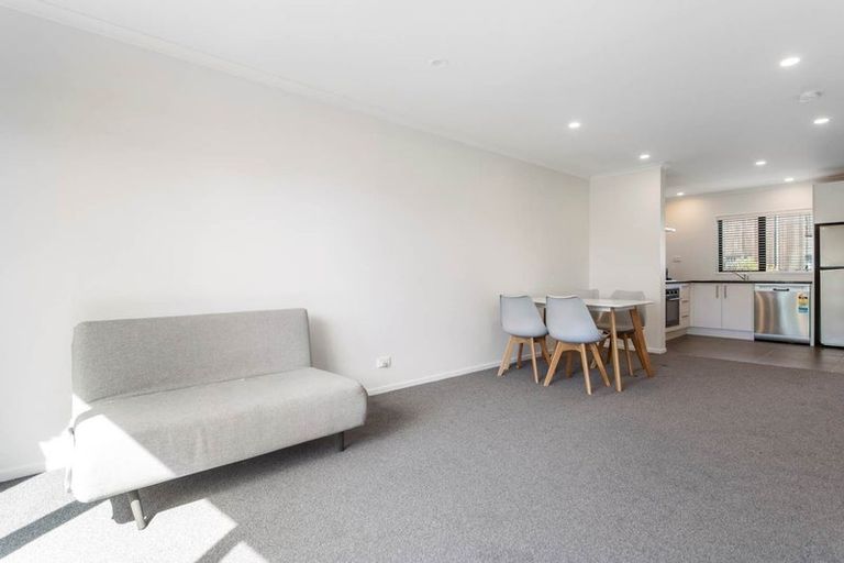 Photo of property in 33 Alliance Lane, Papakura, 2110