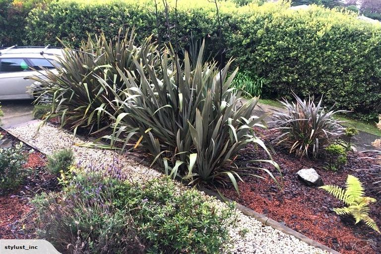 Photo of property in 2 Bayview Road, Paremata, Porirua, 5024