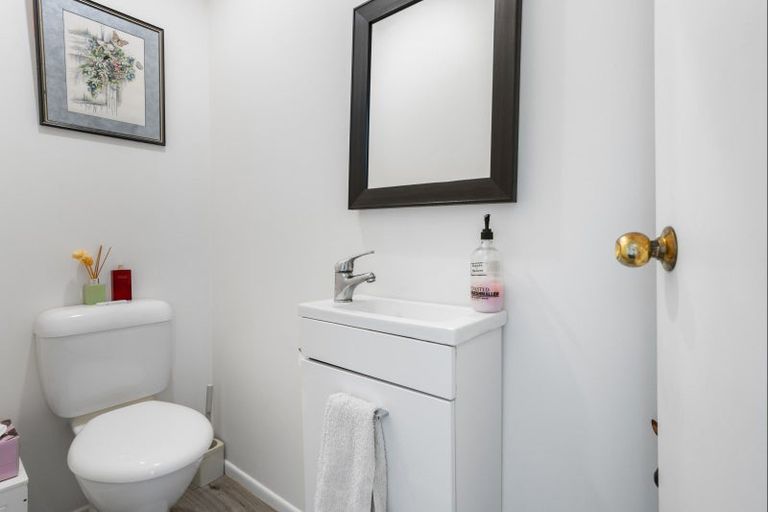 Photo of property in 620 Harbour View Road, Whangamata, 3620