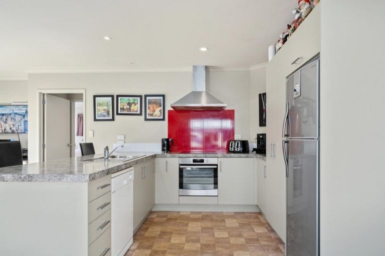 Photo of property in 46e Percy Road, Papamoa Beach, Papamoa, 3118