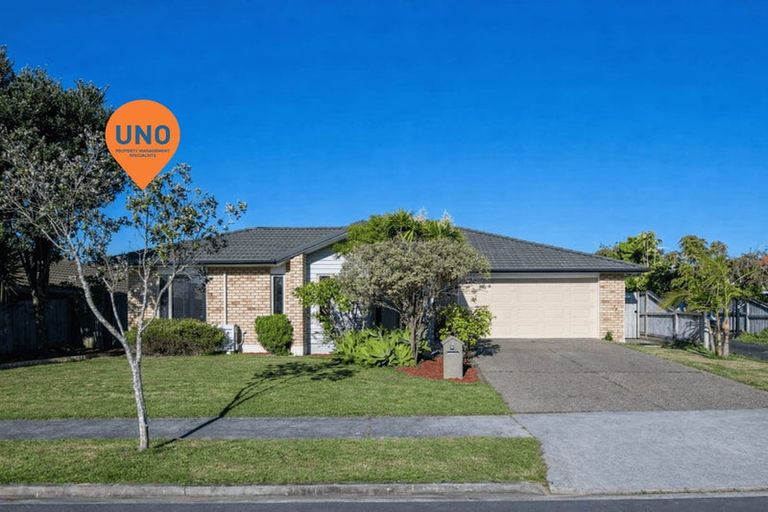 Photo of property in 4 Stornaway Drive, Flat Bush, Auckland, 2016