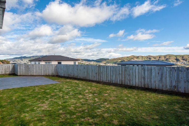 Photo of property in 187 Mark Avenue, Grenada Village, Wellington, 6037