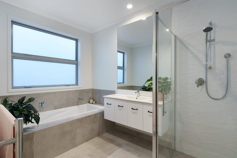 Photo of property in 10 Materawaho Way, Pyes Pa, Tauranga, 3112