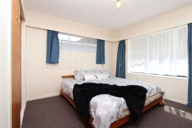 Photo of property in 34 Cortina Avenue, Johnsonville, Wellington, 6037