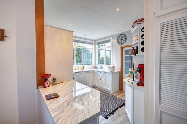 Photo of property in 75 Eglinton Road, Mornington, Dunedin, 9011