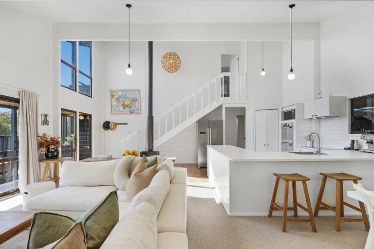 Photo of property in 28 Tokomaru Drive, Havelock North, 4130