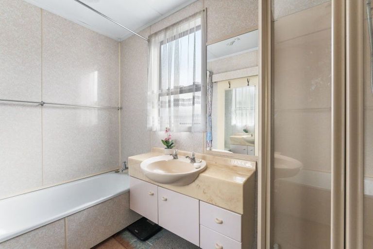 Photo of property in 47 Te Rangitautahanga Road, Turangi, 3334