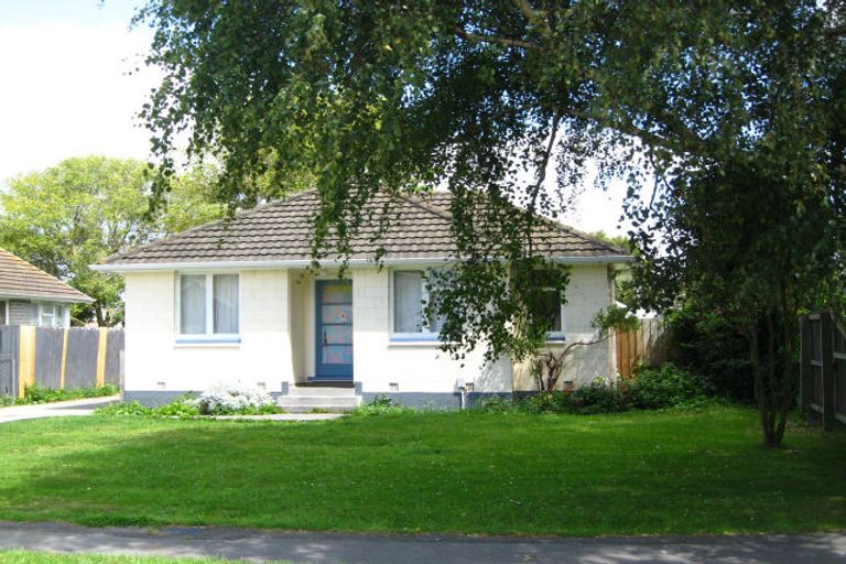 Photo of property in 35 Leicester Crescent, Hoon Hay, Christchurch, 8025