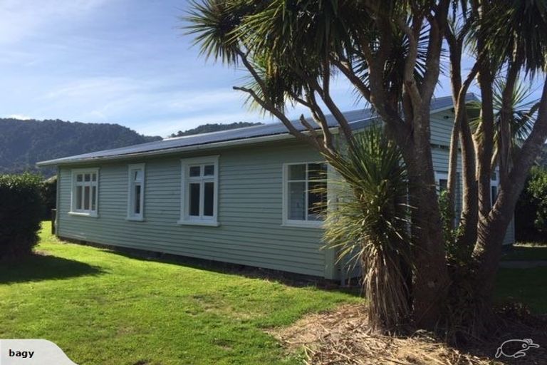 Photo of property in 43 Bright Street, Cobden, Greymouth, 7802