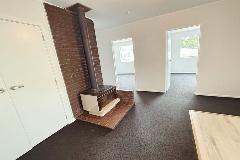 Photo of property in 11 Solander Place, Whitby, Porirua, 5024