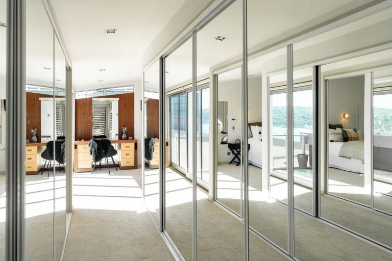 Photo of property in 26 The Crescent, Roseneath, Wellington, 6011