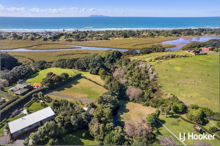 Photo of property in 68 Koutunui Road, Athenree, Katikati, 3177