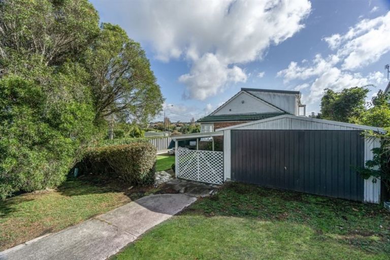 Photo of property in 1/178 Lake Road, Belmont, Auckland, 0622