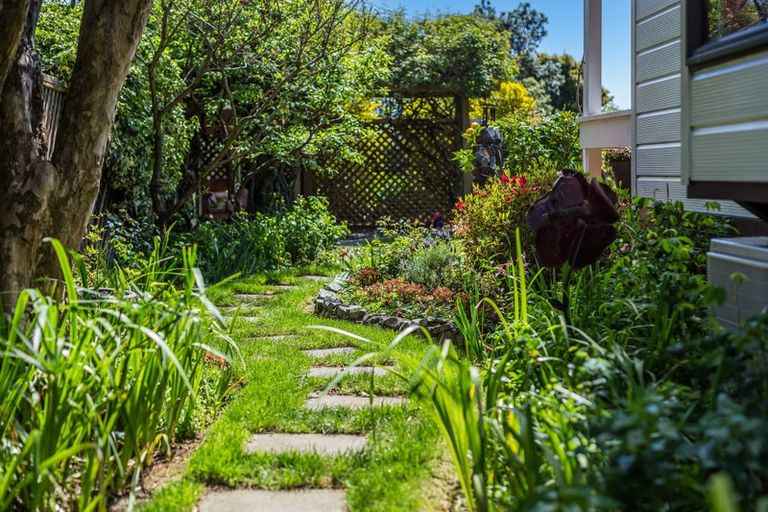 Photo of property in 2 Bosun Terrace, Whitby, Porirua, 5024