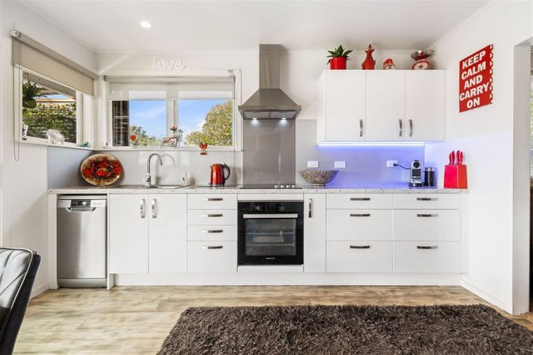 Photo of property in 44 Jillian Drive, Ranui, Auckland, 0612