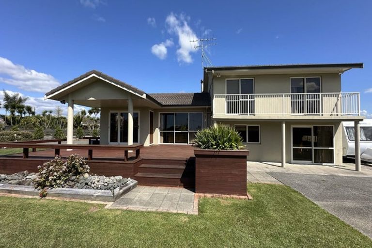 Photo of property in 35 Monument Road, Clevedon, Papakura, 2582