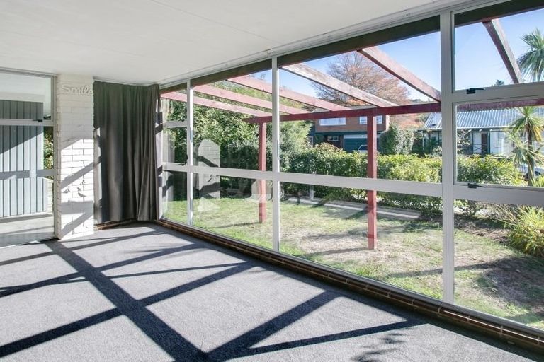 Photo of property in 11 Trigg Crescent, Taradale, Napier, 4112