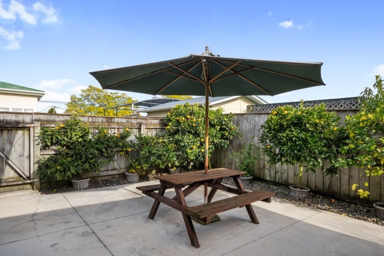 Photo of property in 619a Queen Street East, Levin, 5510