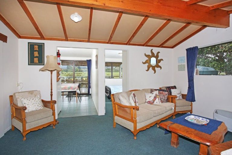 Photo of property in 861 East Coast Road, Kaiaua, Pokeno, 2473