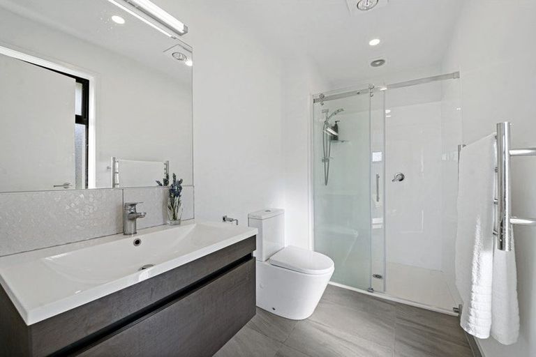 Photo of property in 17 Dame Nganeko Drive, Glenbrook, 2681