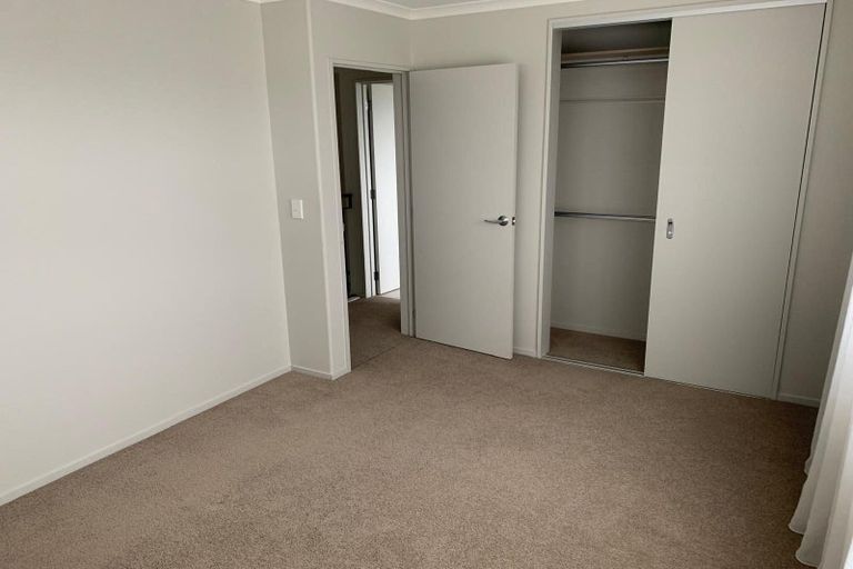 Photo of property in 9 Kabardin Street, Karaka, Papakura, 2113