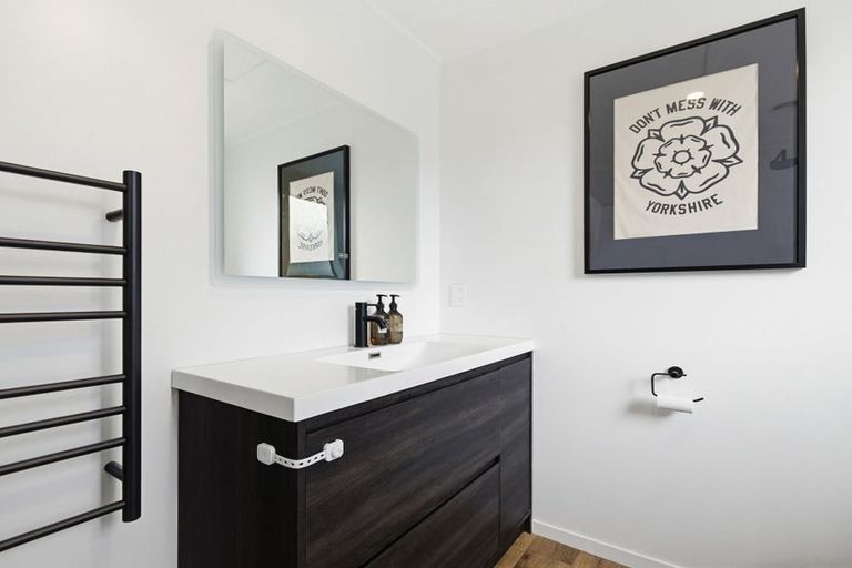 Photo of property in 81 Simpson Road, Papamoa Beach, Papamoa, 3118