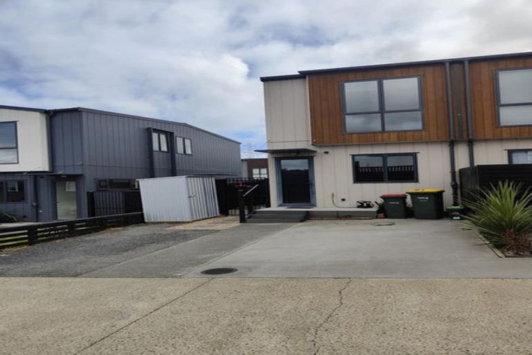 Photo of property in 15 Bugle Road, Totara Park, Auckland, 2019