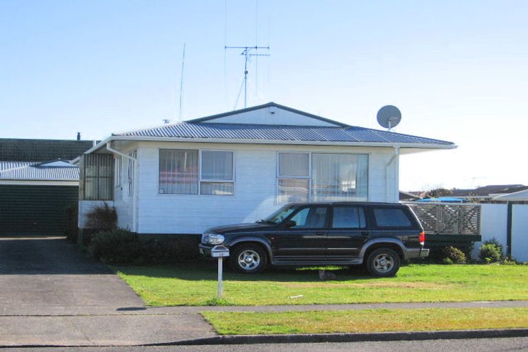 Photo of property in 42 Sunnyside Road, Nawton, Hamilton, 3200